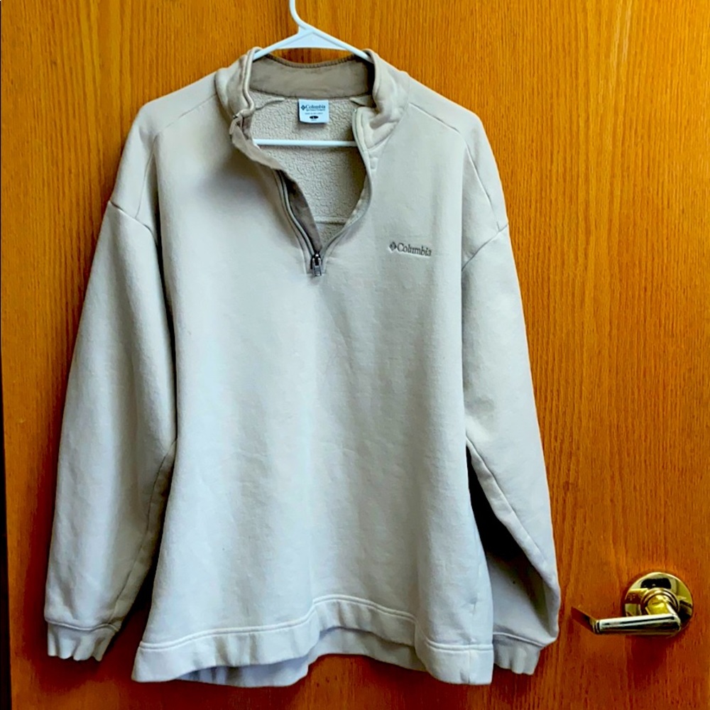 Columbia Tan sweater (men’s)